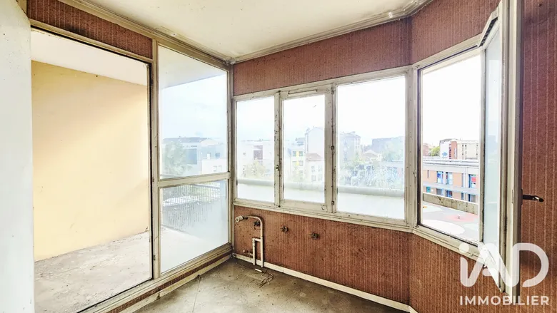 Appartement 3 pièces 69 m² · à La Courneuve · 69,5 m² · 110 000 €