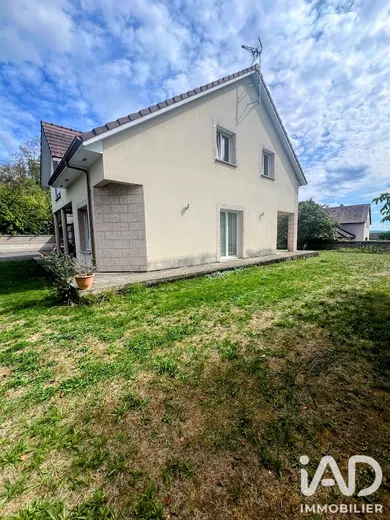 Maison à Neufchâteau (88300)