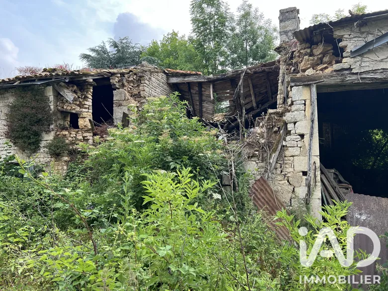 Maison 3 pièces 110 m² · à Valdelaume · 110 m² · 25 000 €