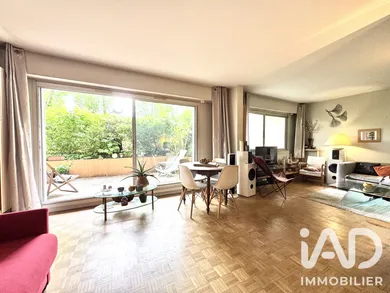 Apartment in Clichy (92110)