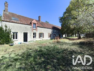 Longère à Montbarrois (45340)