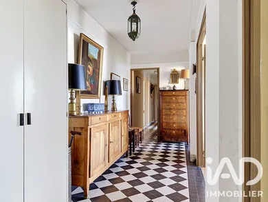 Apartment in Asnières-sur-Seine (92600)