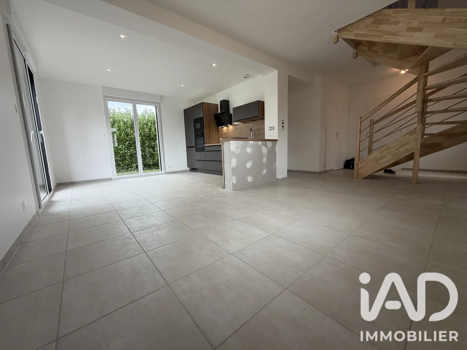 Vente maison à Saint-Évarzec (29170) : maison traditionnelle 5 pièces 93 m² - 2105391 — 3