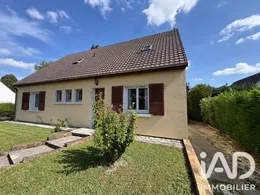 Maison traditionnelle à Villaines-sous-Bois (95570)