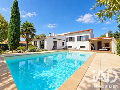 House in Saint-Martin-la-Pallu (86380)