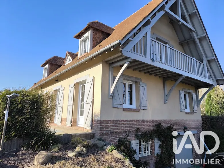 Maison 5 pièces 167 m² · à Quièvrecourt · 167 m² · 379 000 €