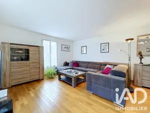 Apartment in Émerainville (77184)