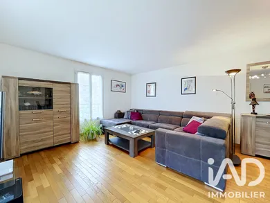Appartement à Émerainville (77184)