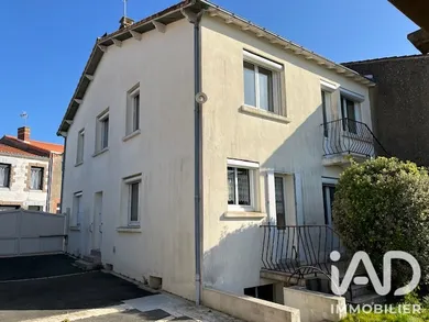 Maison traditionnelle à Chauché (85140)