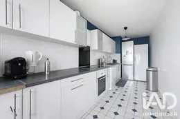 Apartment in Les Mureaux (78130)