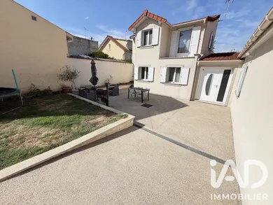 Maison à Villeneuve-le-Roi (94290)
