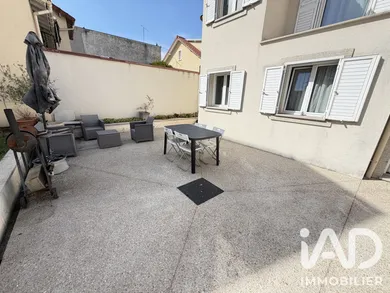 Maison à Villeneuve-le-Roi (94290)