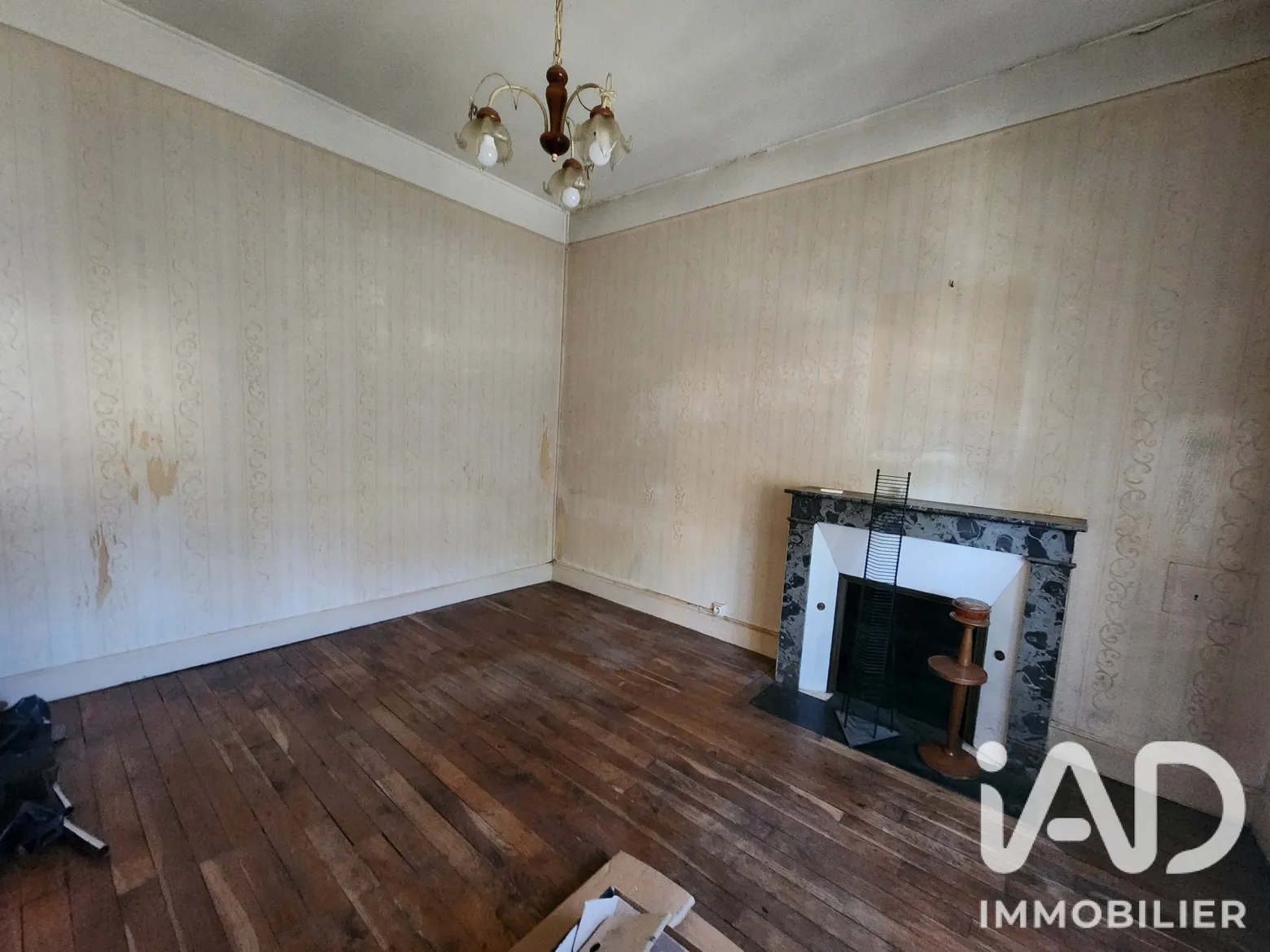 Vente maison à Saint-Florentin (89600) : maison de ville 5 pièces 105 m² - 2104941 — 2