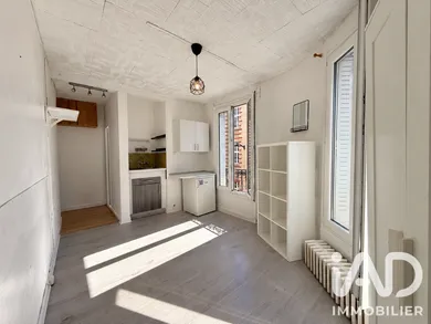 Studio à Paris (75012)
