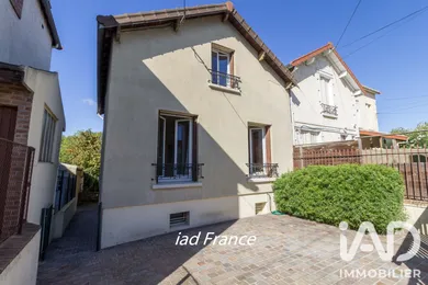 Maison traditionnelle à Argenteuil (95100)