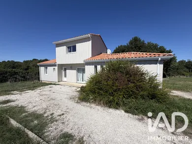 Maison traditionnelle à Biras (24310)