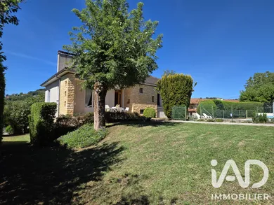 Maison de ville à Saint-Laurent-les-Tours (46400)