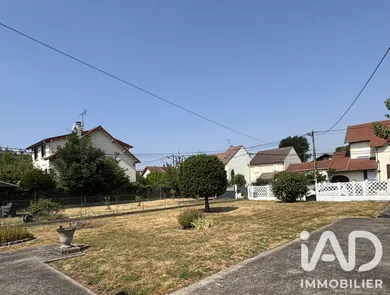 Terrain à bâtir à Villeparisis (77270)
