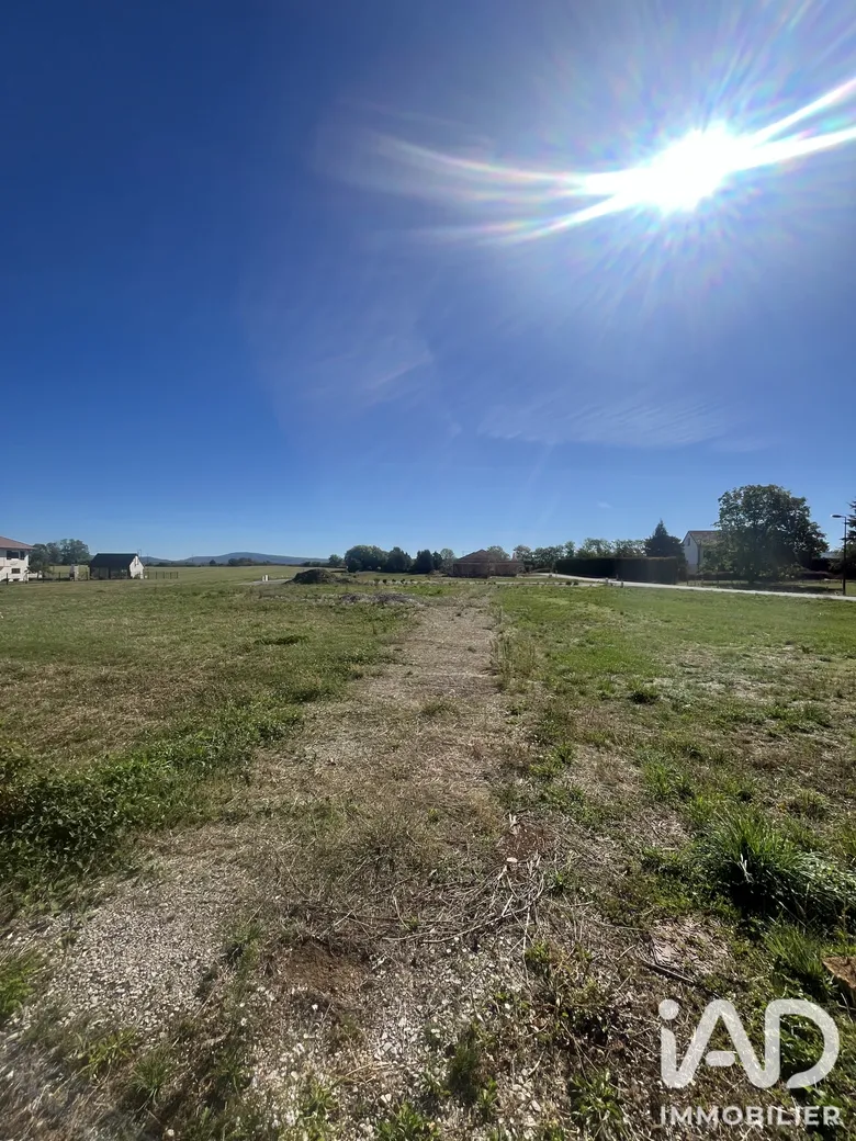 Terrain 574 m² · à Briod · 43 500 €