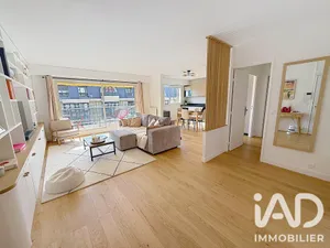 Apartment in Garches (92380)