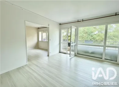 Apartment in Thiais (94320)