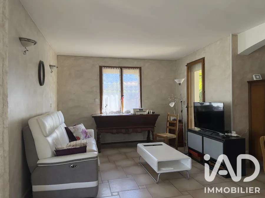 Maison traditionnelle 5 pièces de 135 m² à Le Cailar (30740)