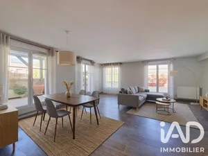 Apartment in Serris (77700)