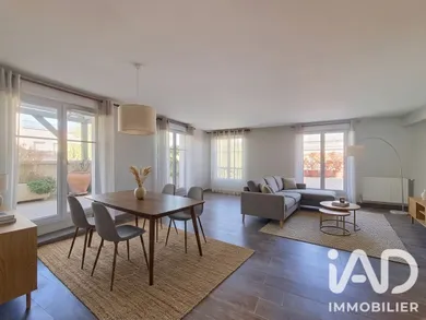 Apartment in Serris (77700)
