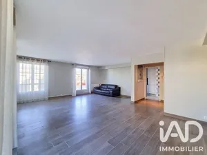 Apartment in Serris (77700)