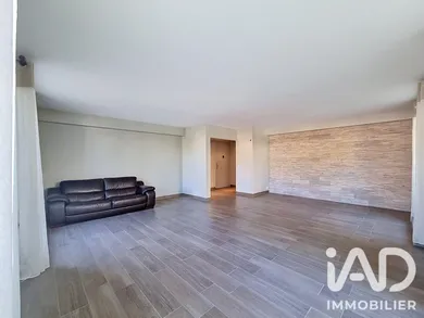 Apartment in Serris (77700)