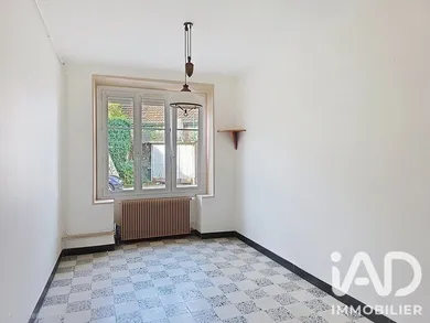 Maison de village à Villiers-Saint-Georges (77560)