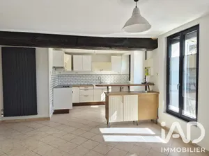 Apartment in Les Molières (91470)