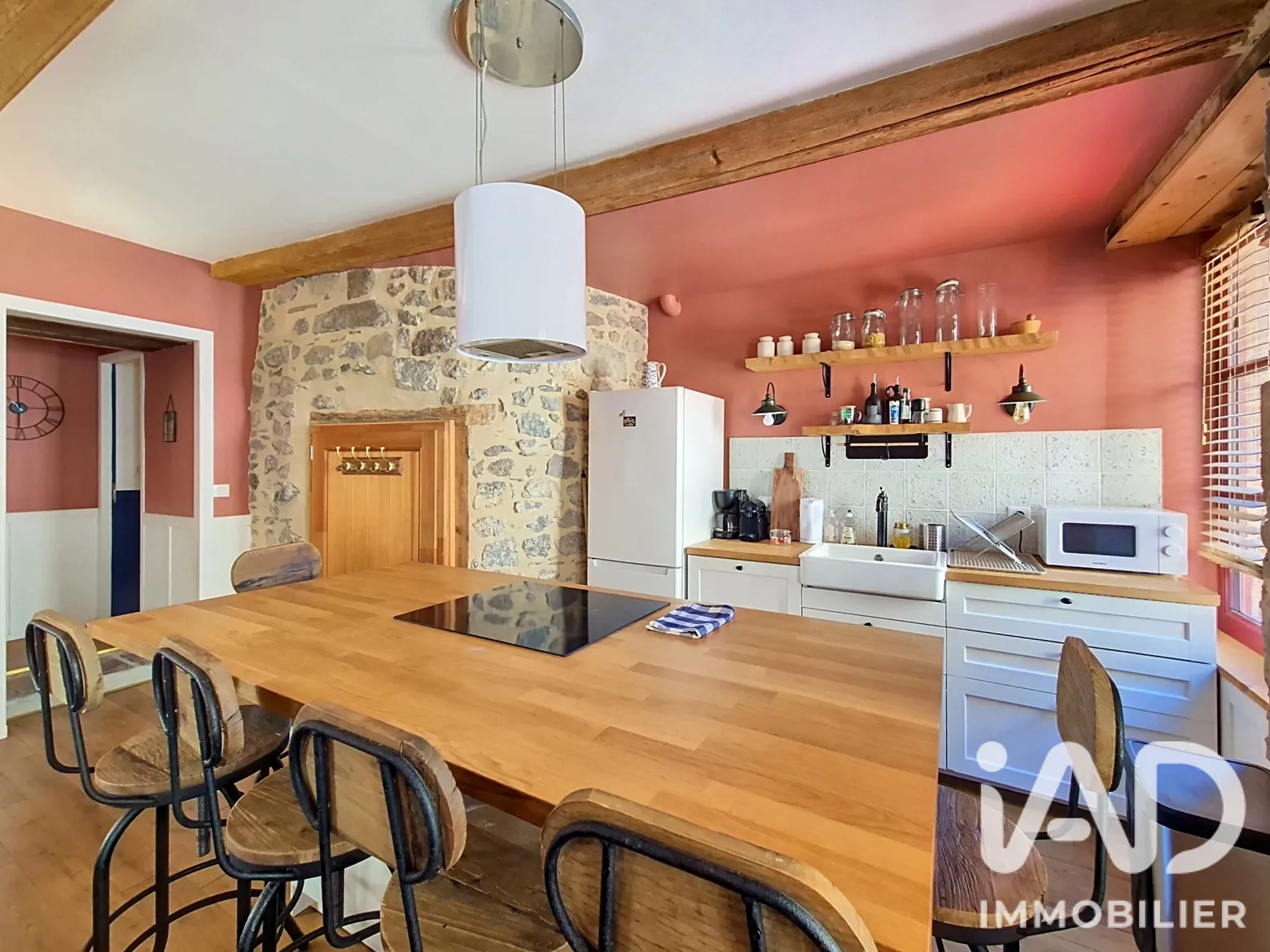 Vente maison à Besse-et-Saint-Anastaise (63610) : maison de village 7 pièces 110 m² - 2081079 — 3