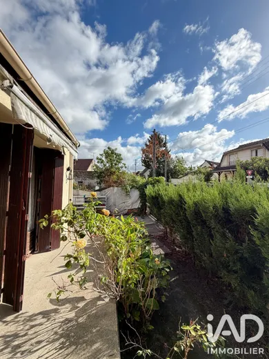 Maison traditionnelle à Villepinte (93420)