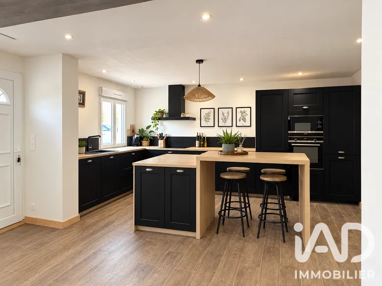 Maison 4 pièces 93 m² · à Coutances · 93 m² · 193 000 €
