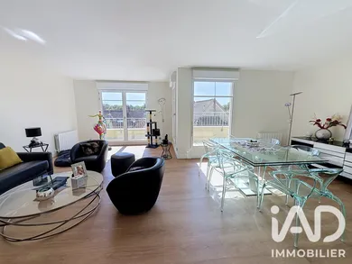 Duplex à Rambouillet (78120)