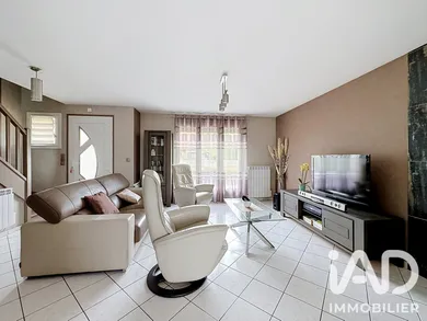House in Issou (78440)