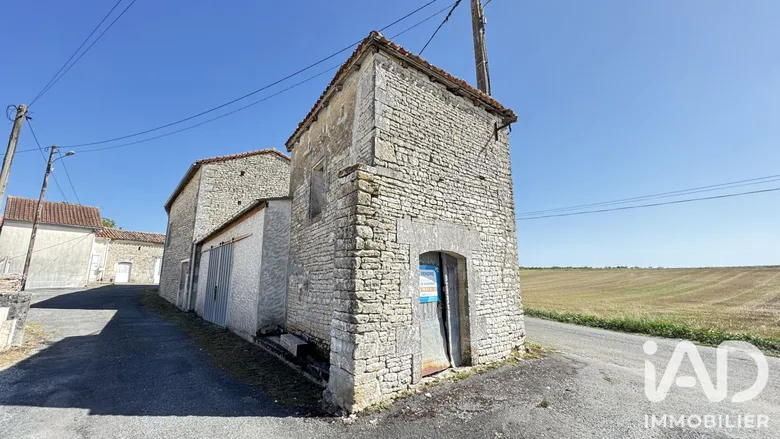Immeuble 184 m² · à Brie · 184 m² · 44 000 €