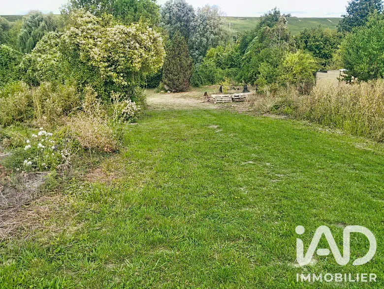 Terrain à bâtir à Unchair (51170) · 120 000 €
