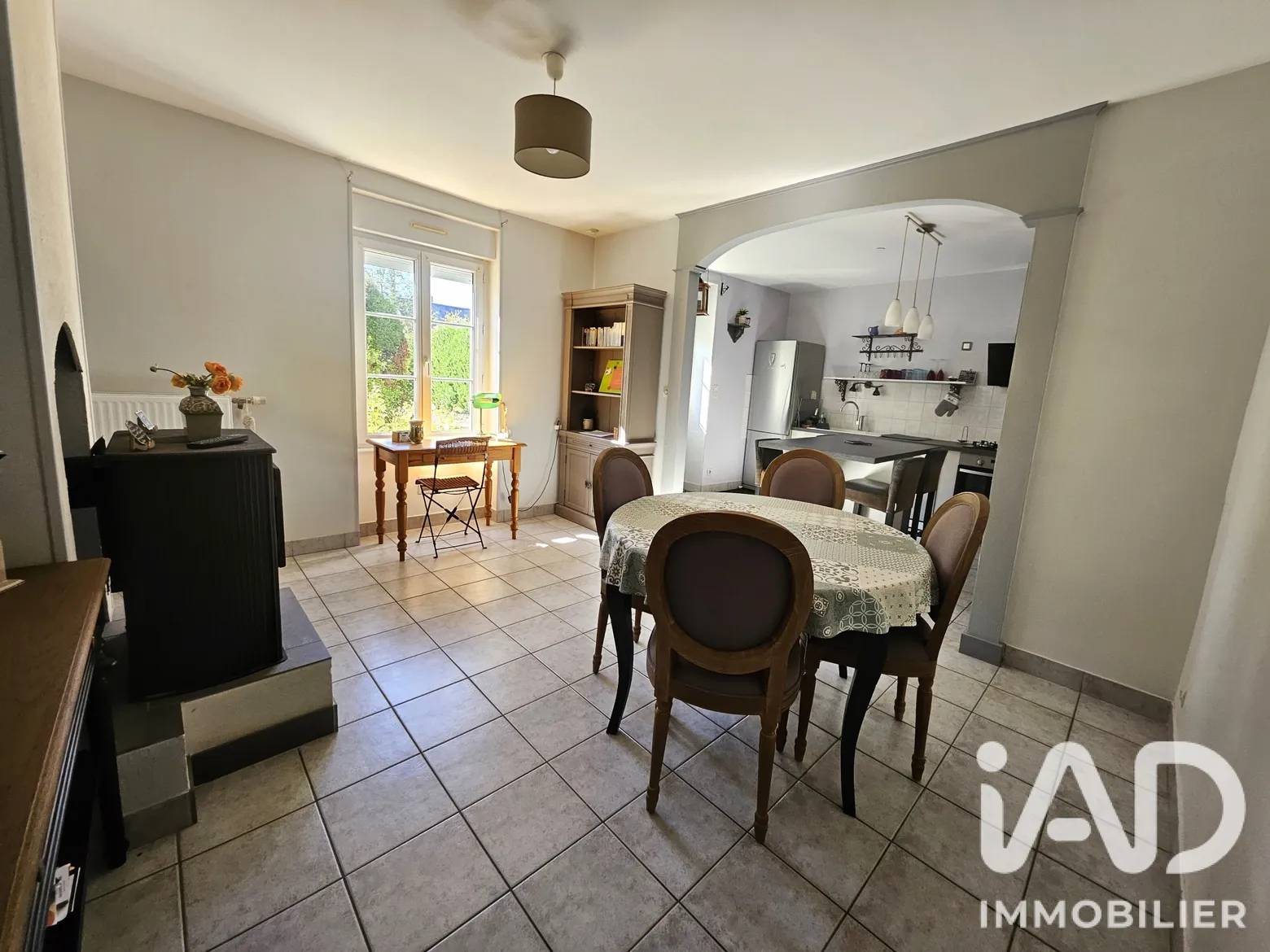 Vente maison à Veuzain-sur-Loire (41150) : maison de village 5 pièces 110 m² - 2100798 — 3