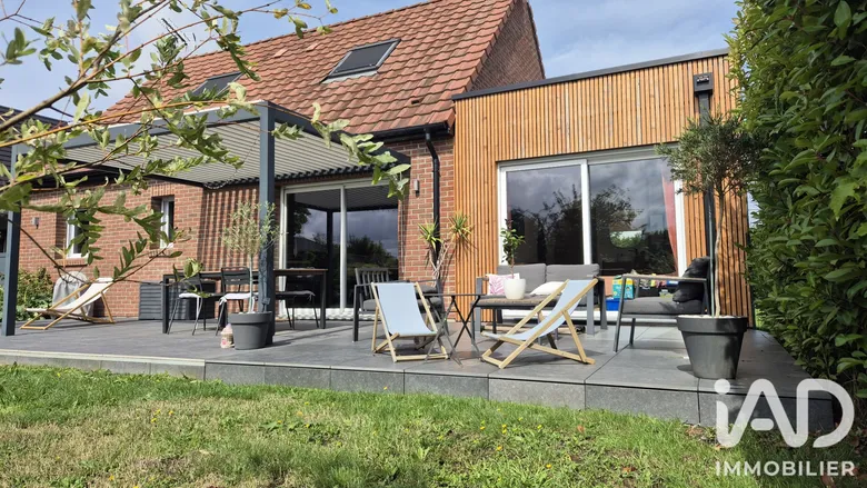 Maison 8 pièces 141 m² · à Lecelles · 141 m² · 399 000 €