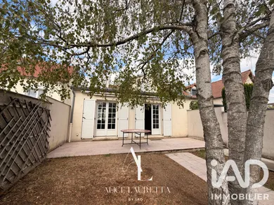 Maison traditionnelle à Limay (78520)