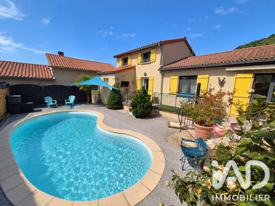 Architectural house in Saint germain laprade (43700)