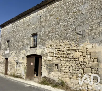 Grange à Châteauneuf-sur-Charente (16120)