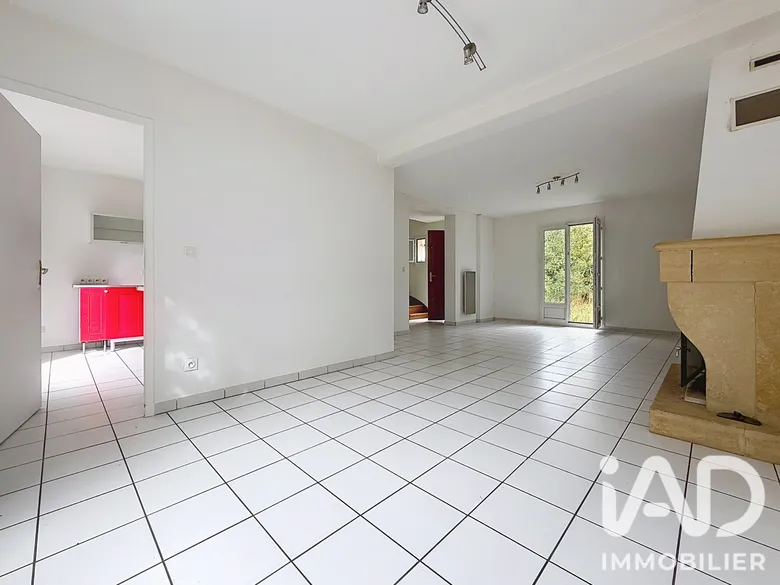 Maison 5 pièces 120 m² · à Bruyères-le-Châtel · 120 m² · 324 000 €