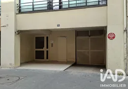 Parking à Paris (75012)