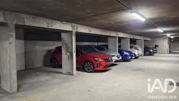 Parking à Paris (75012)