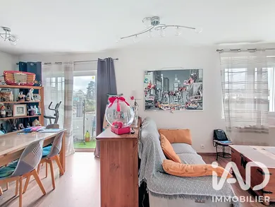 Apartment in Pessac (33600)