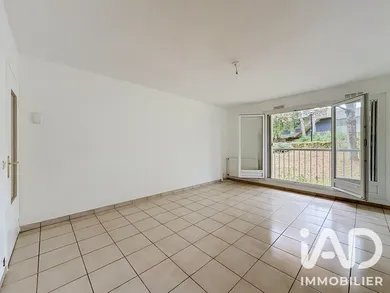 Appartement à Magny-les-Hameaux (78114)