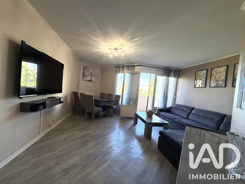 Appartement 4 pièces 81 m² · à Éragny · 81 m² · 200 000 €